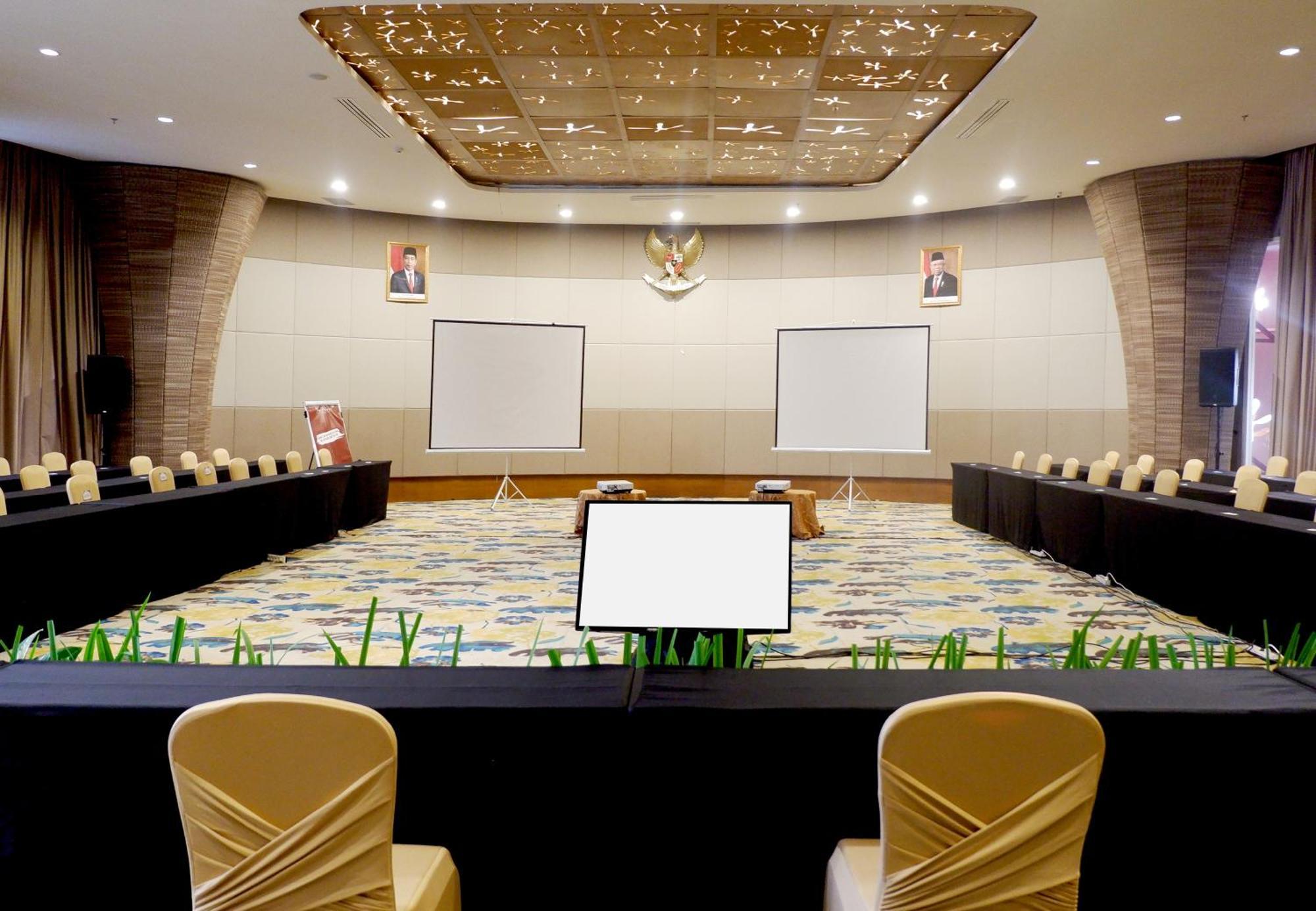 The Alana Hotel And Conference Sentul City By Aston Bogor Buitenkant foto